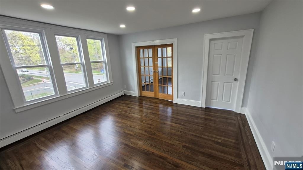 240 E Forest - Photo 9