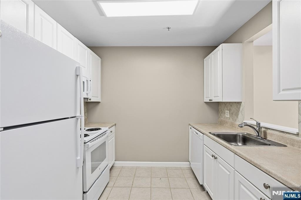 905 River - Photo 8