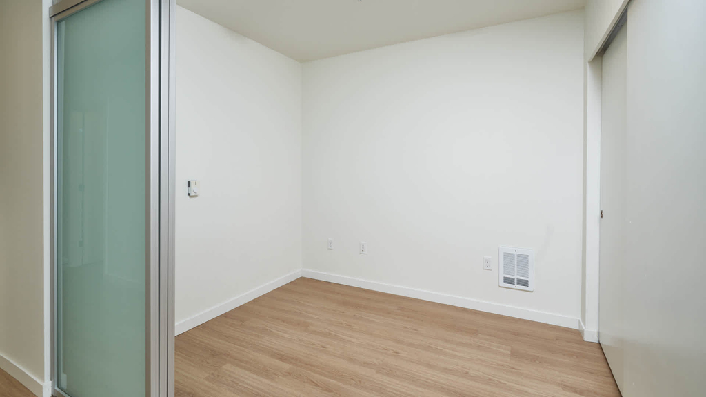 3220 California Ave Sw - Photo 20