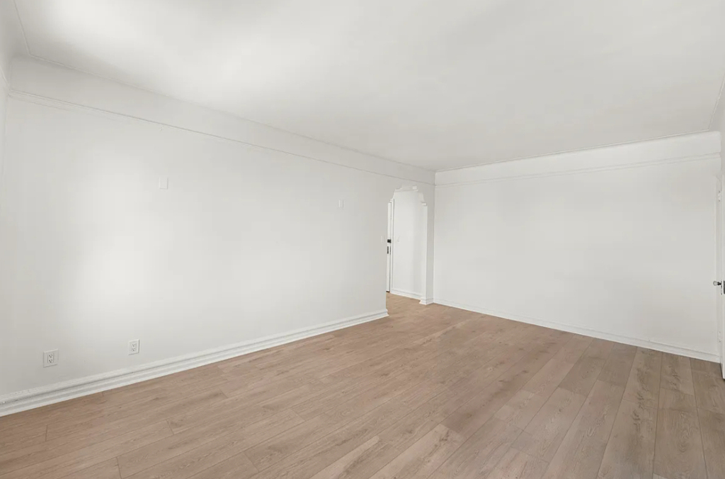 66 Avenue A - Photo 2
