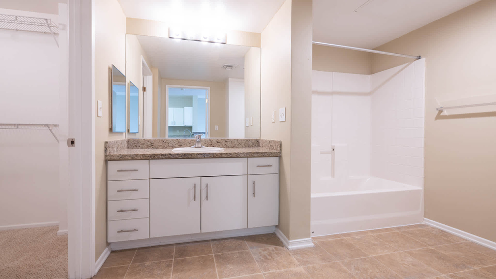 888 North Alameda Street - Photo 11
