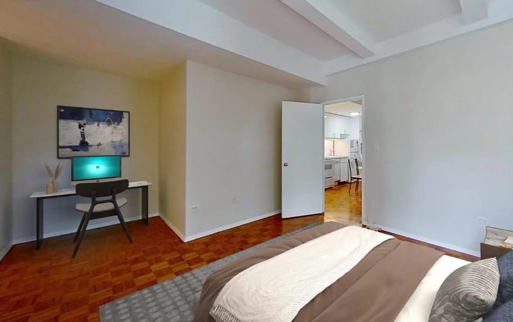 150 West 51st Street - Photo 3