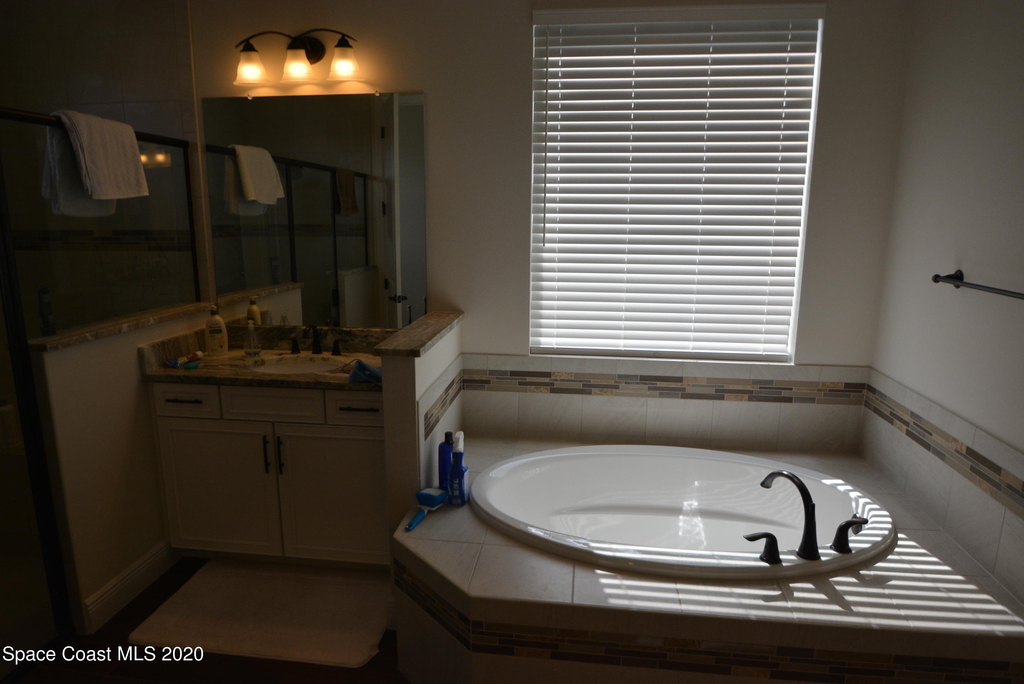 7594 Poulicny Lane - Photo 6
