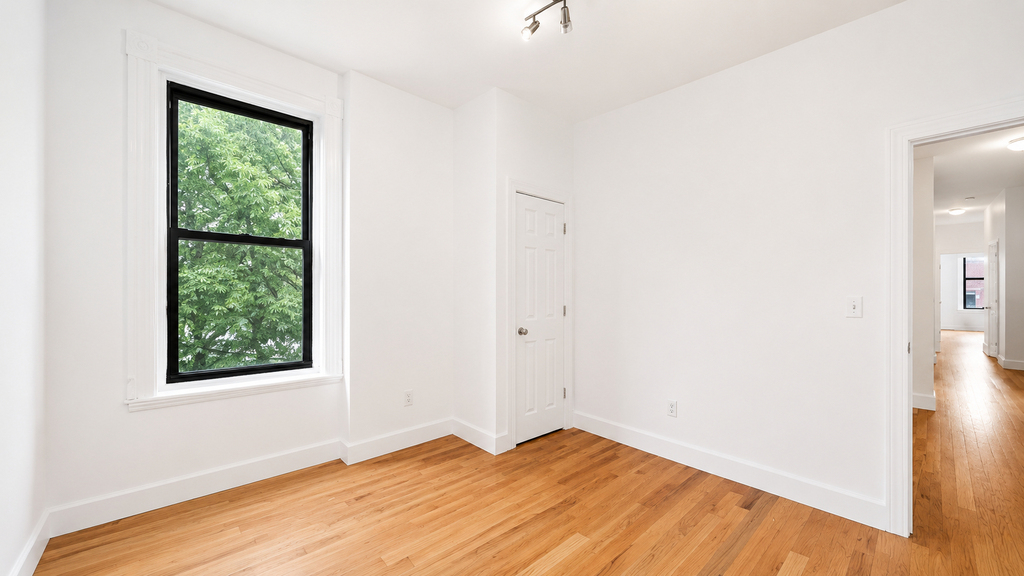 756 Marcy Avenue - Photo 3