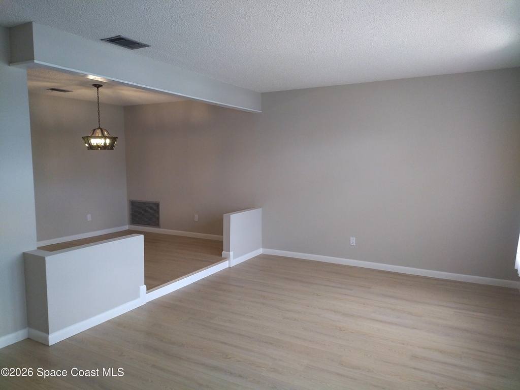530 Rio Lane - Photo 3