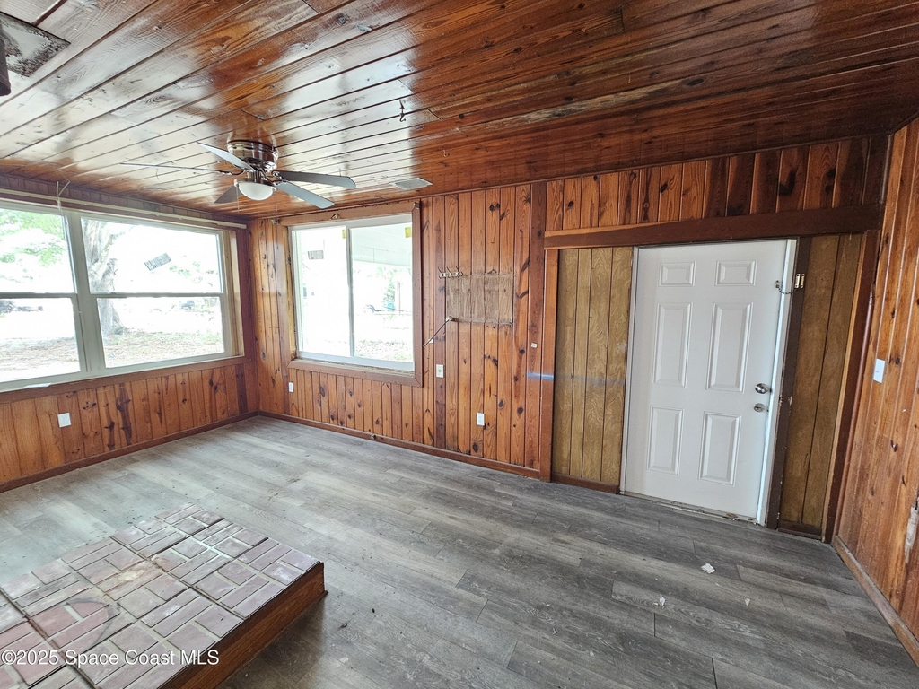 503 N Georgia Avenue - Photo 10