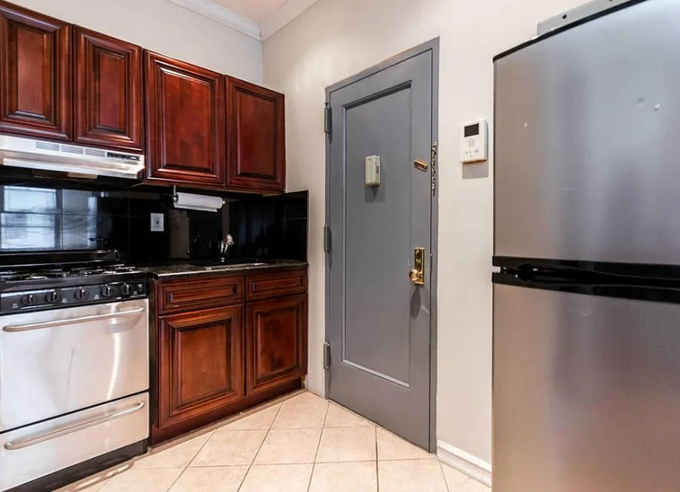 167 East 33rd Street - Photo 3