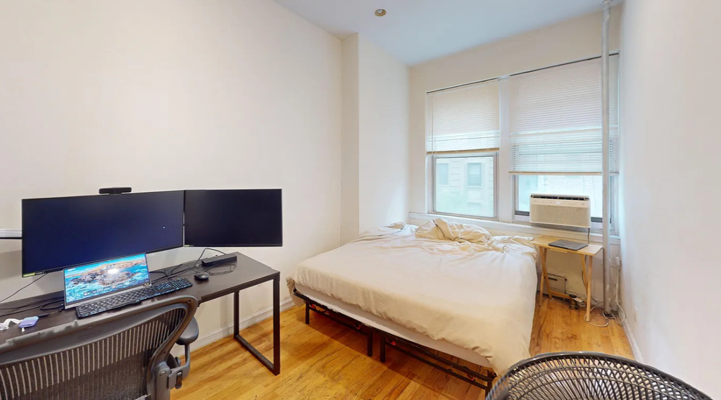 167 East 33rd Street - Photo 2