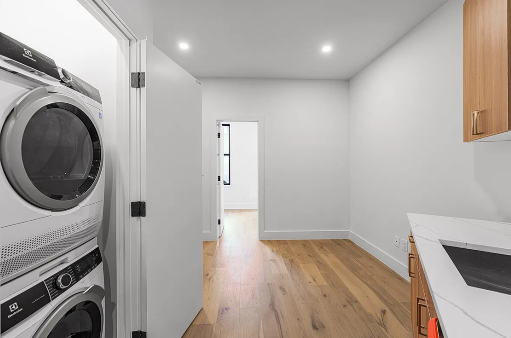 188 6th Avenue - Photo 4