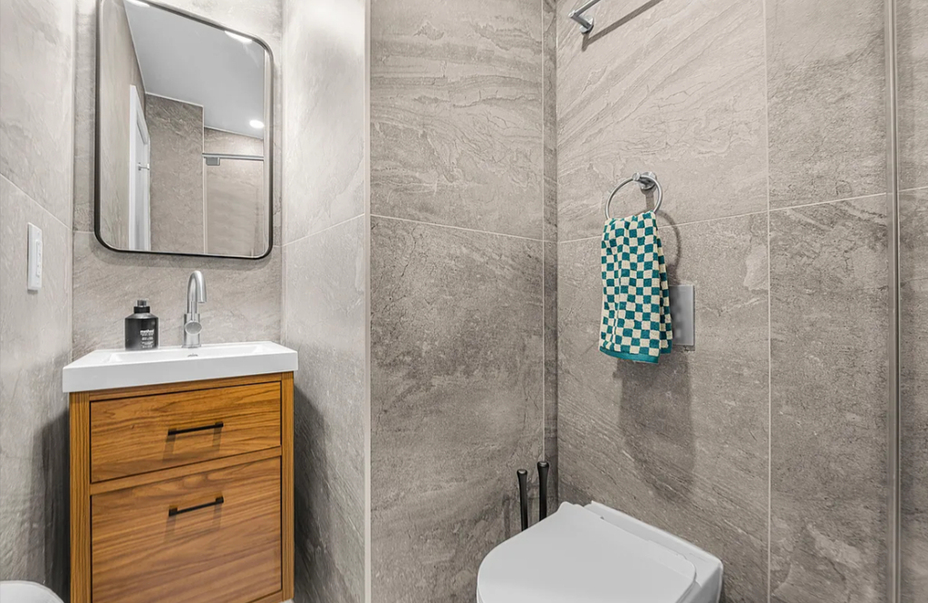 236 West 15th Street - Photo 6