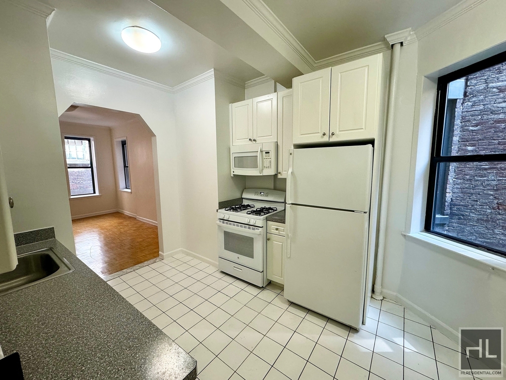 East 38th Street - Photo 1