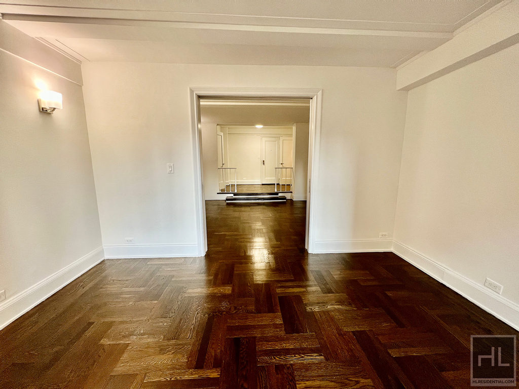 East 38 Street - Photo 2