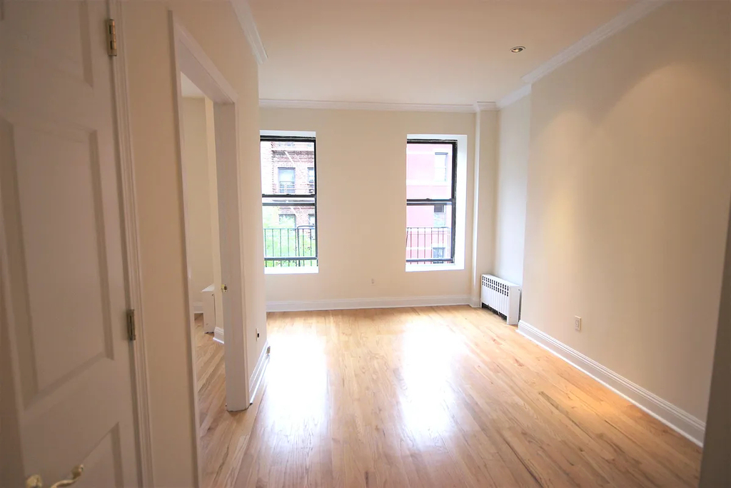 West 104th St Broadway - Photo 0