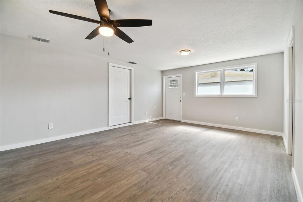 535 W Palmeden Drive - Photo 36