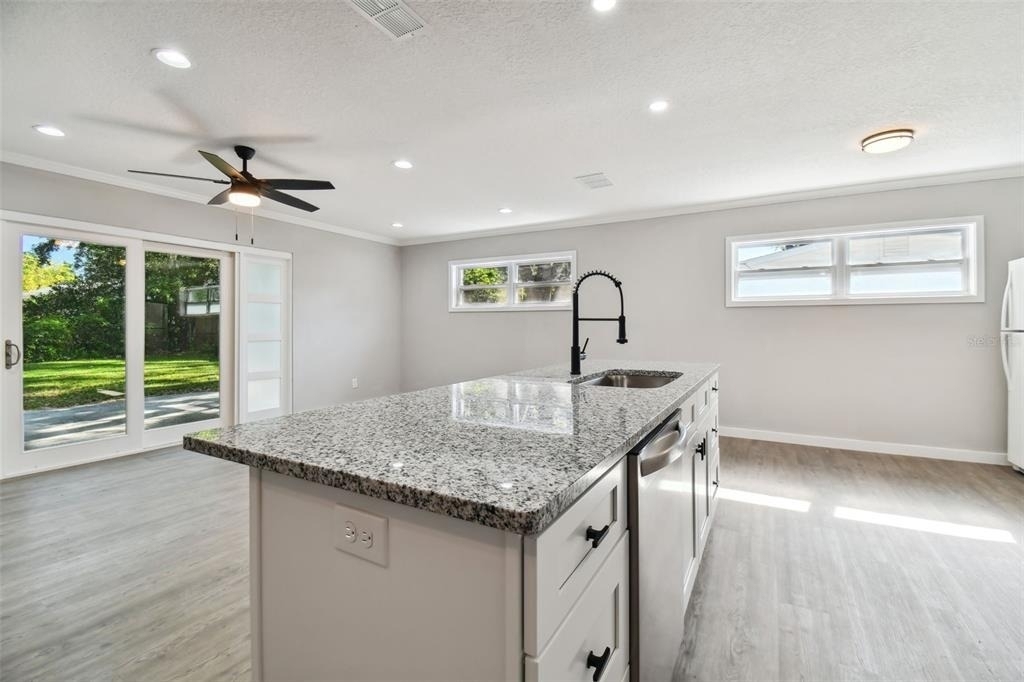 535 W Palmeden Drive - Photo 13