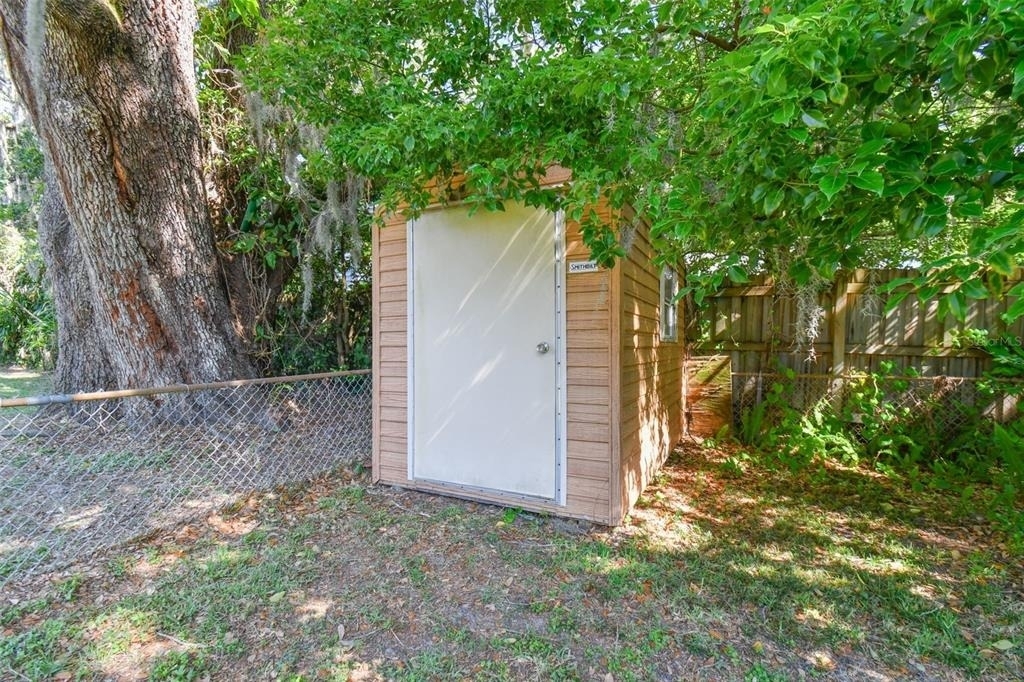 535 W Palmeden Drive - Photo 47