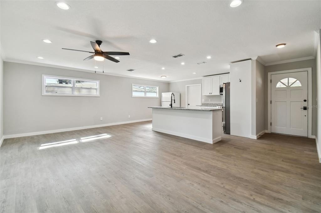 535 W Palmeden Drive - Photo 6