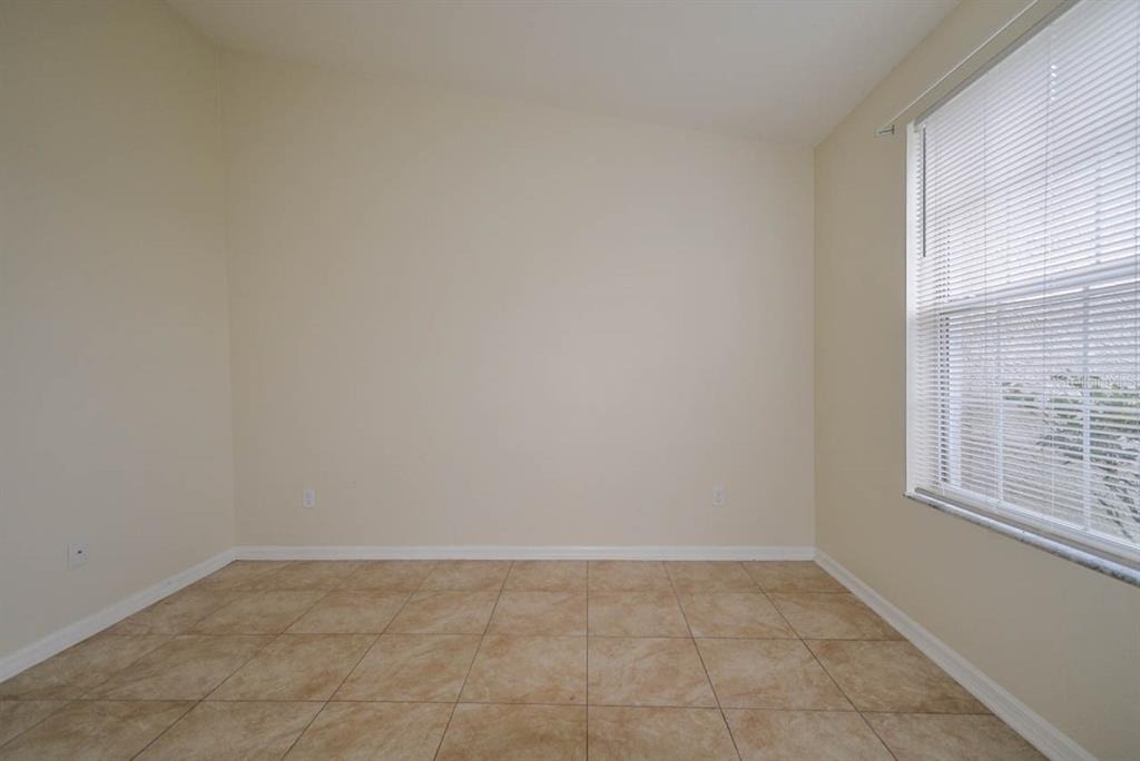 1607 Avondale Ridge Drive - Photo 4