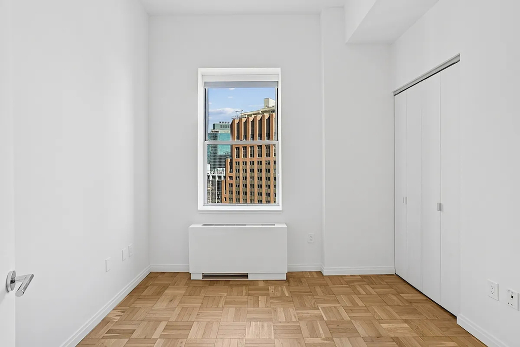 20 Exchange Place, Unit 4901 - Photo 2
