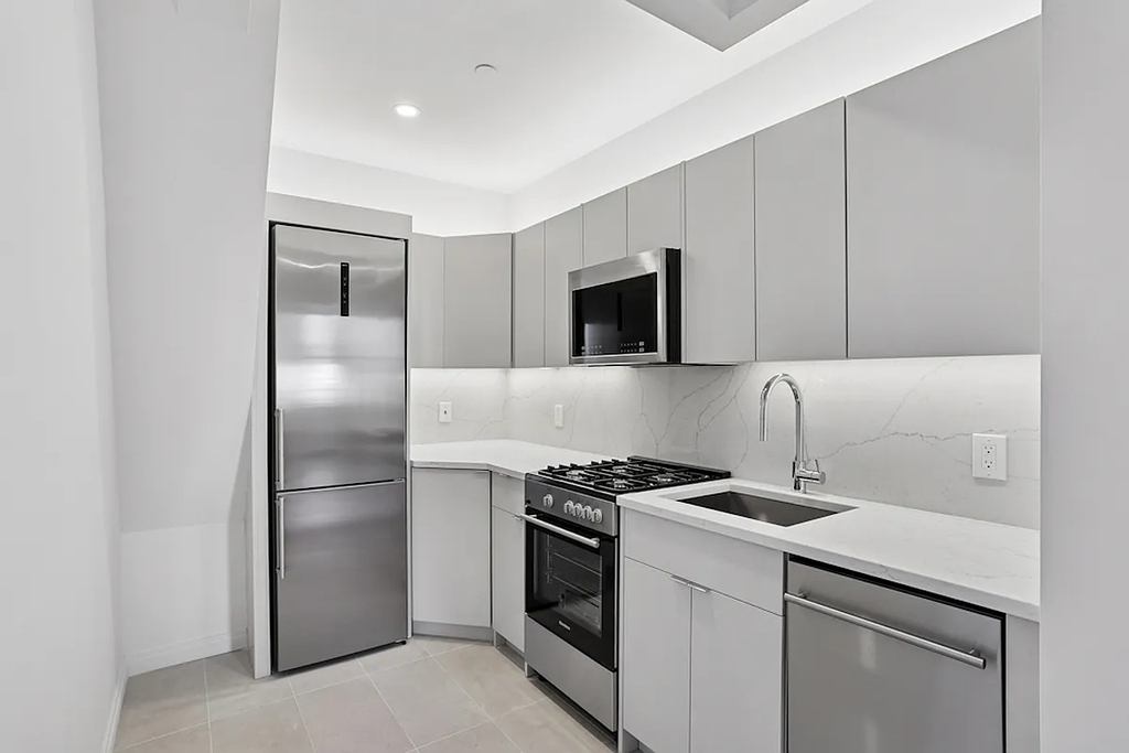 20 Exchange Place, Unit 4901 - Photo 1