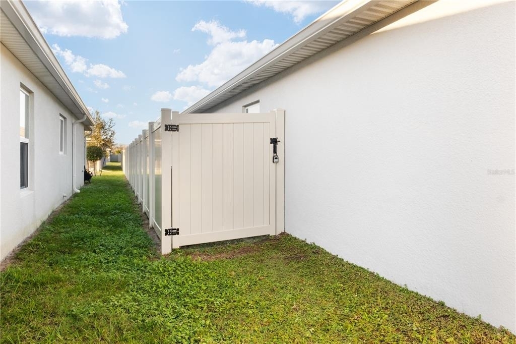 1857 Gold Crest Drive - Photo 39
