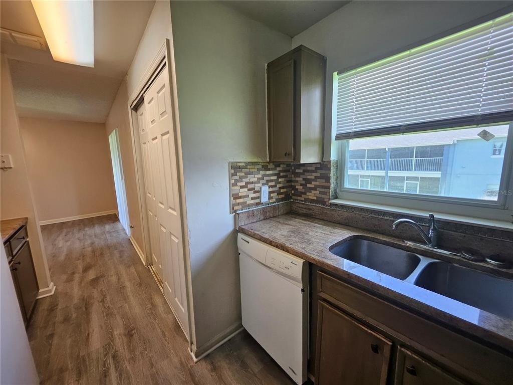 4136 Pershing Pointe Place - Photo 8