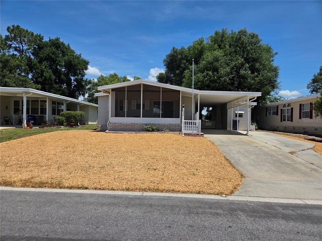 3224 Manatee Road - Photo 0