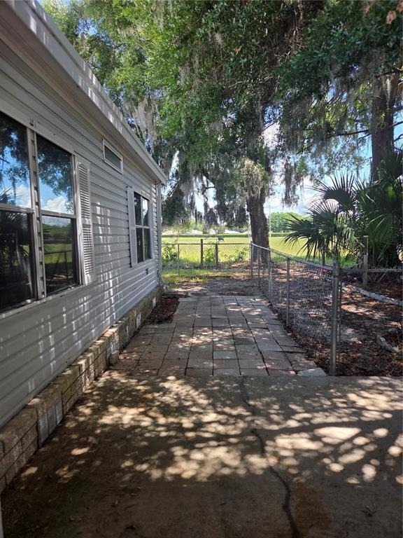 3224 Manatee Road - Photo 23