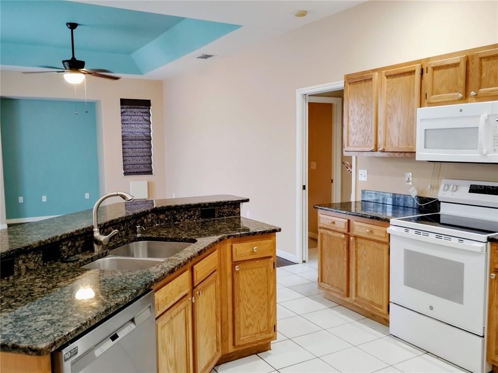 4509 30th Lane E - Photo 5
