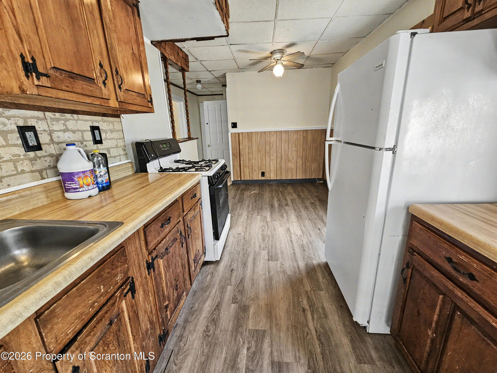 1403 N Sumner Avenue - Photo 2