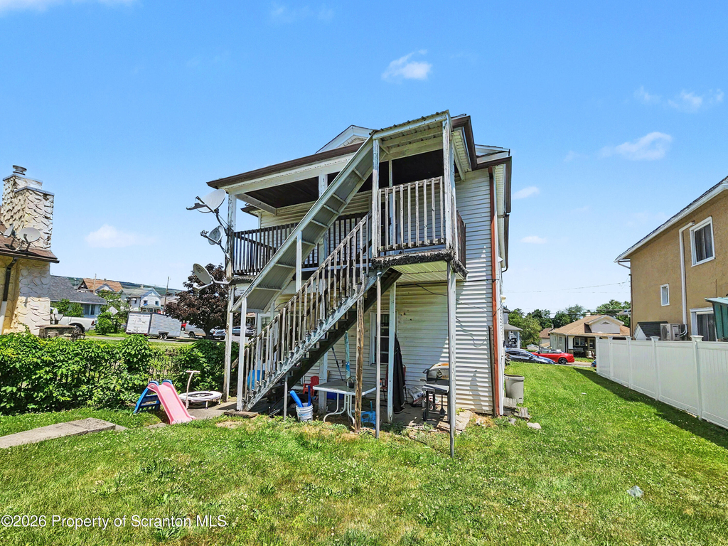 1315 Farr Street - Photo 3