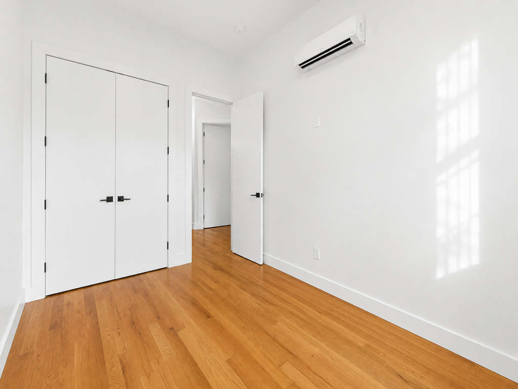 483 Evergreen Avenue - Photo 7