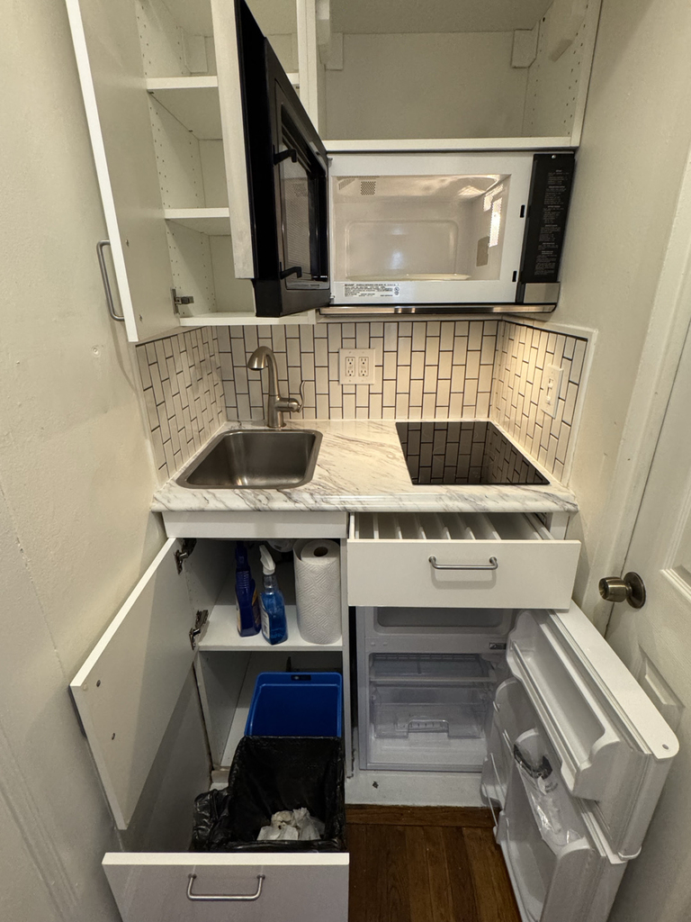 448 East 87th Street - Photo 5