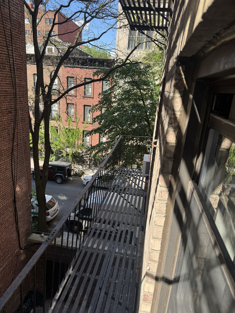 448 East 87th Street - Photo 11