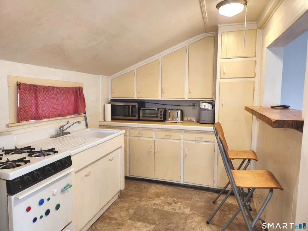 603r Center Street - Photo 5