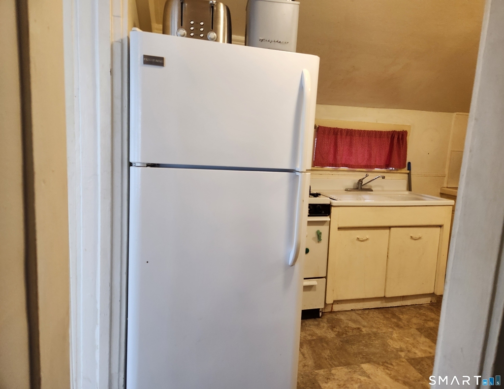 603r Center Street - Photo 6