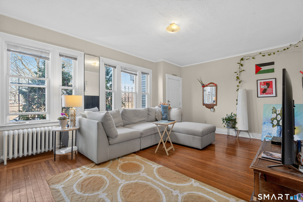 224 Huntington Street - Photo 1