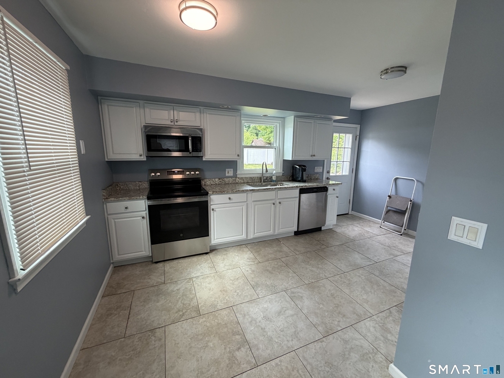 61 Park Circle - Photo 3