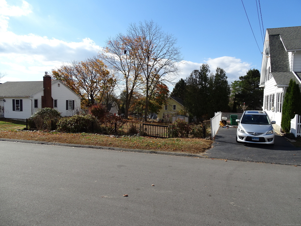 45 Olive Street - Photo 2
