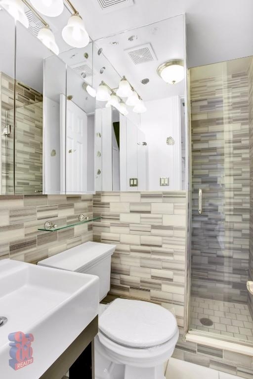 416 East 13th Street - Photo 6
