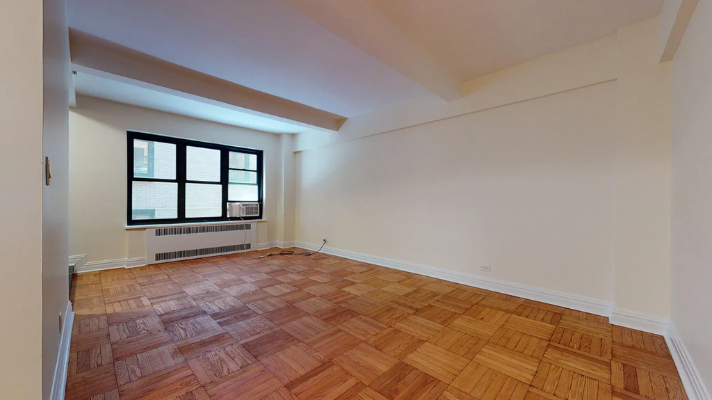 East 56th Street - Photo 2