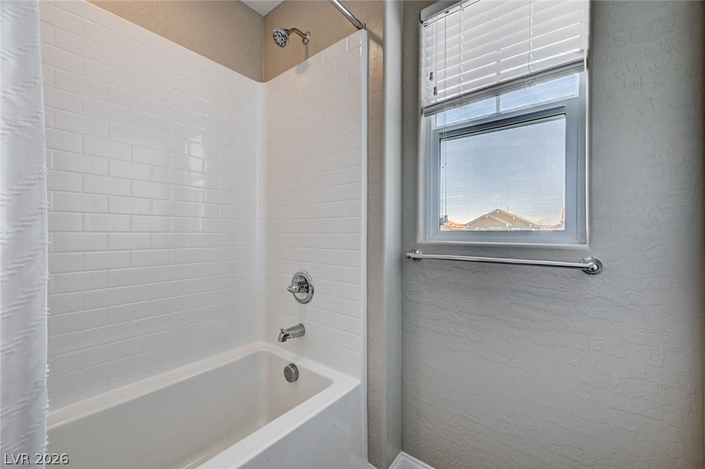 372 Silva Place - Photo 26