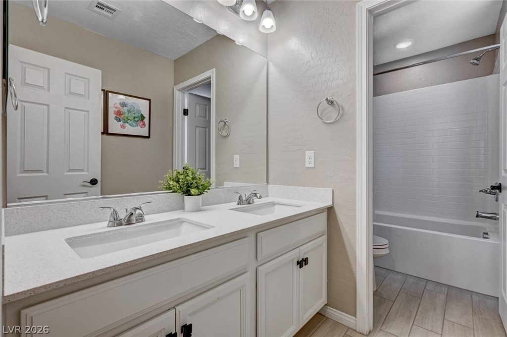 372 Silva Place - Photo 25