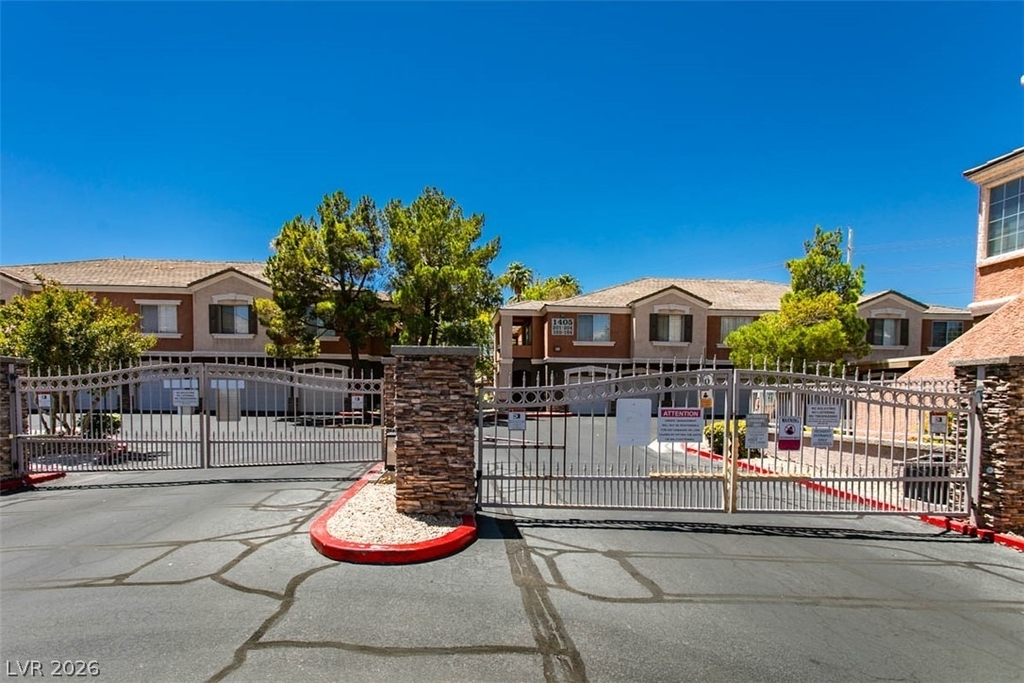 7632 Pacific Hills Avenue - Photo 25