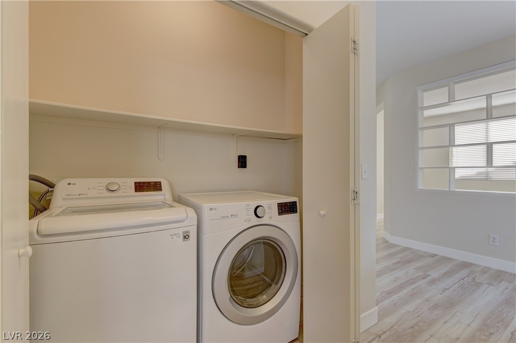 10517 Pergola Peak Avenue - Photo 16