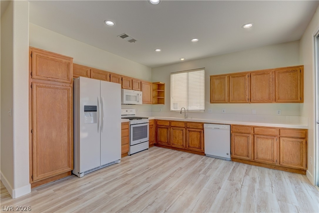 10517 Pergola Peak Avenue - Photo 9