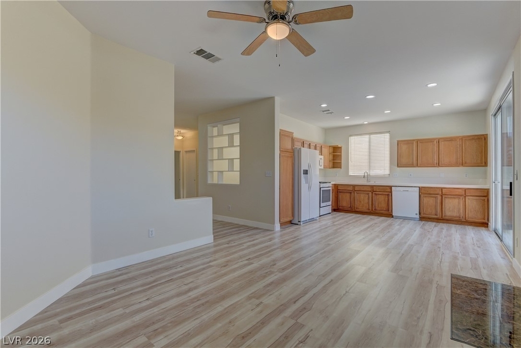 10517 Pergola Peak Avenue - Photo 7
