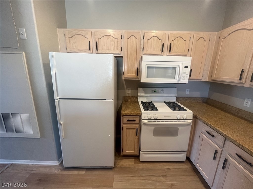 8728 Red Rio Drive - Photo 4