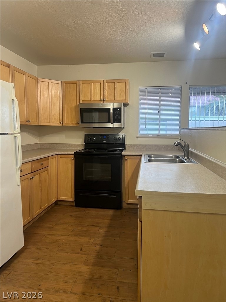 2568 Paradise Village Way - Photo 4