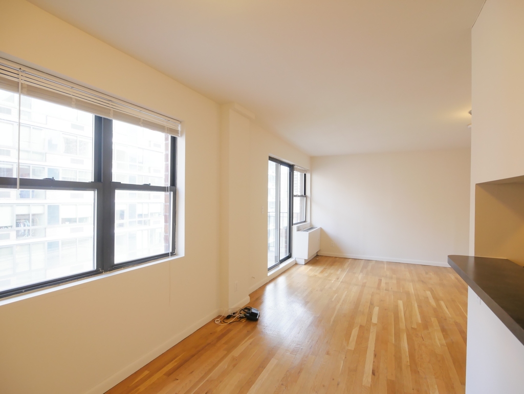 225 East 85th Street - Photo 2
